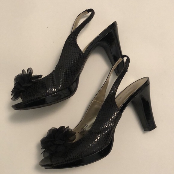 Karen Scott Bethe Black Patent Leather Slingback Peep Toe Heels - Picture 4 of 10